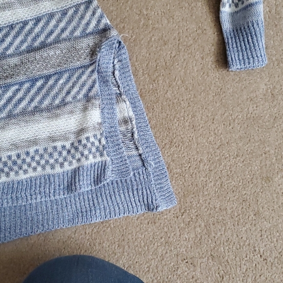 Oh MG! blue/grey/white striped sweater with hood - Picture 8 of 8